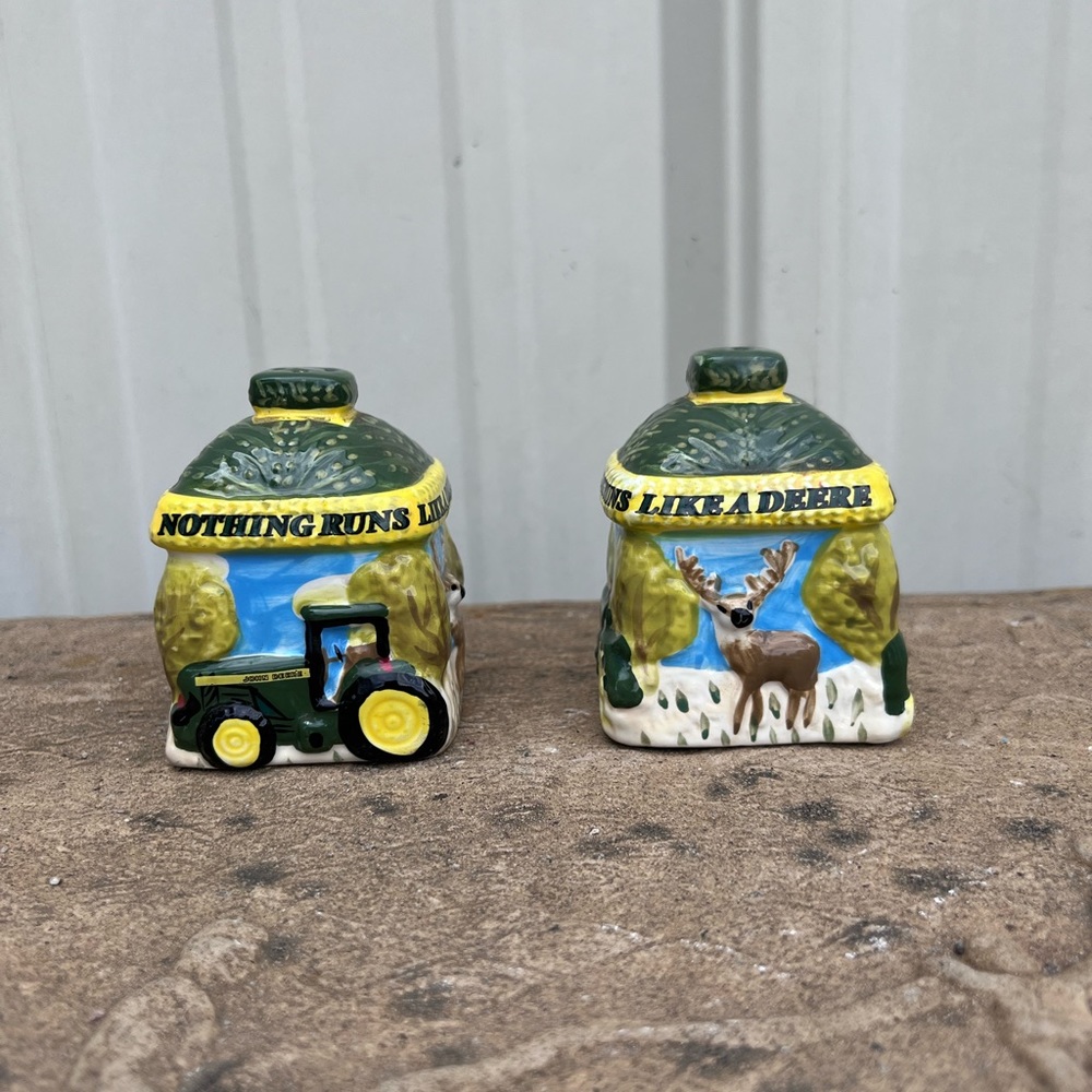 Gibson Tractor Supply Salt & Pepper Shakers